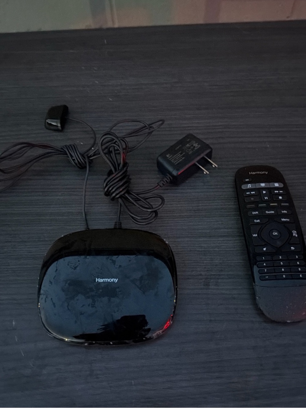 Logitech Harmony Companion Smart Remote Control Hub O-R0004 Tested Working